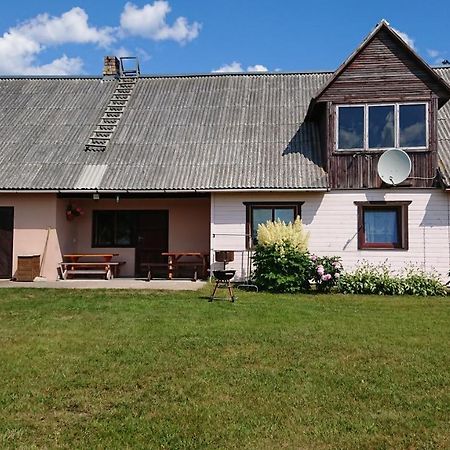 Dzivoklis Pirmie Zalmezi Apartment Jurkalne Ngoại thất bức ảnh